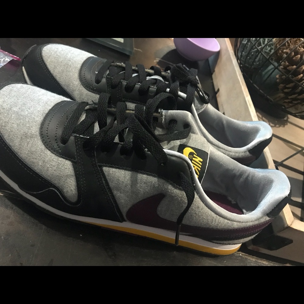 Nike shoes